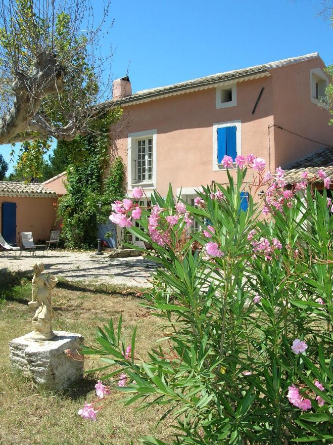 Le Mas De La Cigale Bleue, Caumont Sur Durance Exterior foto