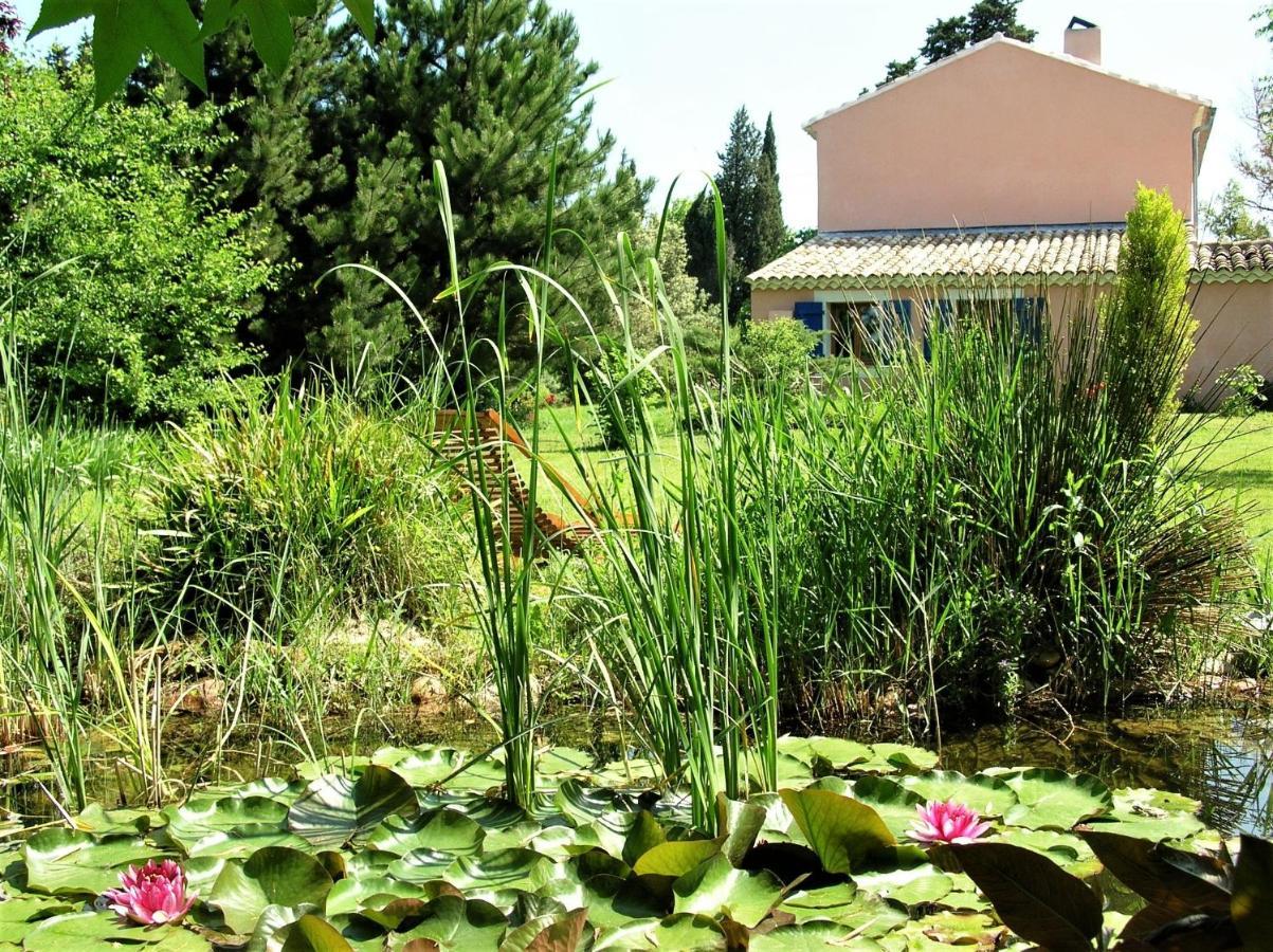 Le Mas De La Cigale Bleue, Caumont Sur Durance Exterior foto