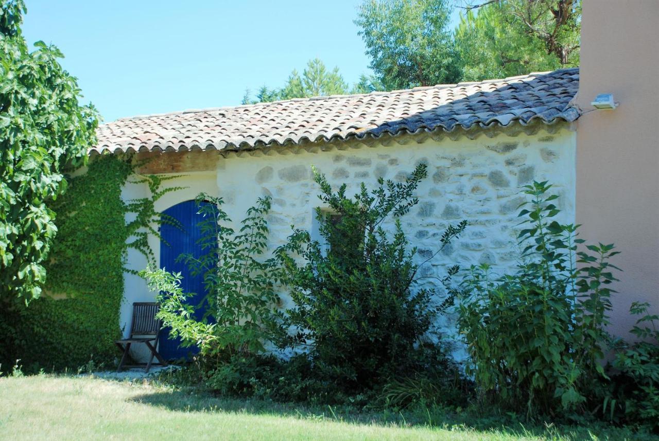 Le Mas De La Cigale Bleue, Caumont Sur Durance Exterior foto